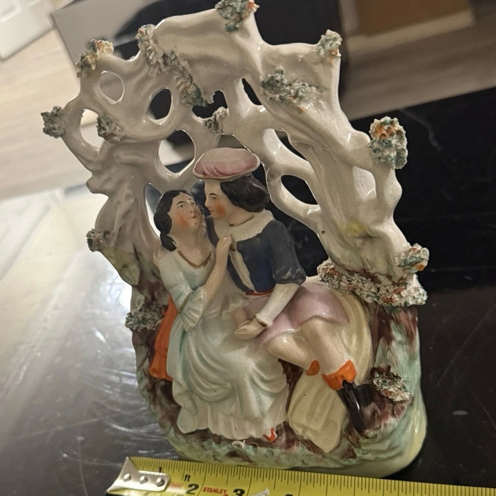 Antique 19th Century Staffordshire Courting Couple Figurine 7.5in - Picture 6 of 6